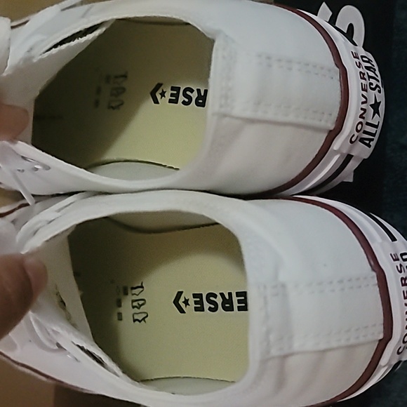 White LowTop Converse - Picture 3 of 4